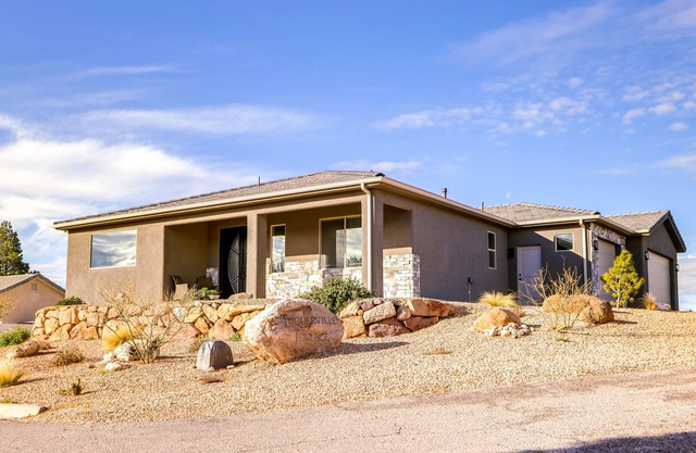 Toquerville Cottage Near Parks & Reservoirs!