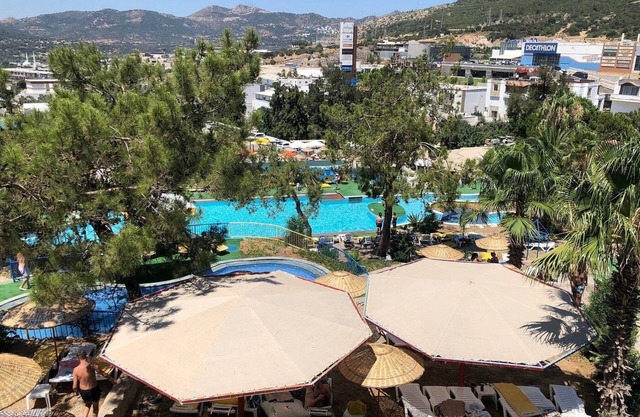 TORBA VILLA, Luxury 4+1 Bedrooms & 3,5 Bathrooms