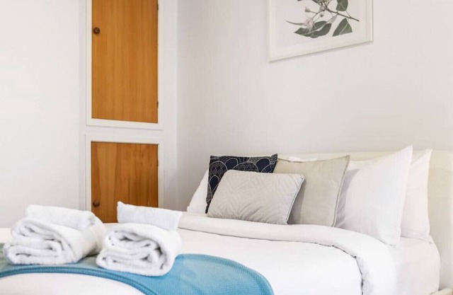Torbay 1BR Bolthole - WiFi | Seaviews