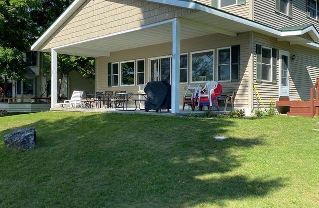 Torch Lake Northern Escape