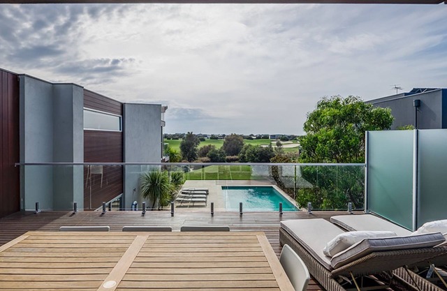 TORQUAY LUXE BEACH HOUSE con piscina climatizada a gas