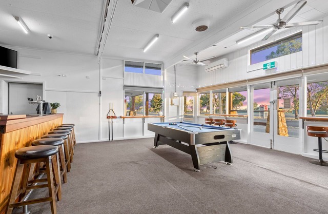 Torrumbarry Motel