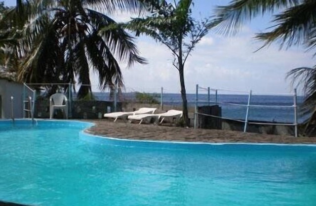 Pies Bungalow 'Touloulou' en agua Antillas MARTINICA