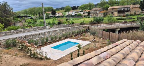 Tournissan L'Auberge du Chateau avec ça piscine