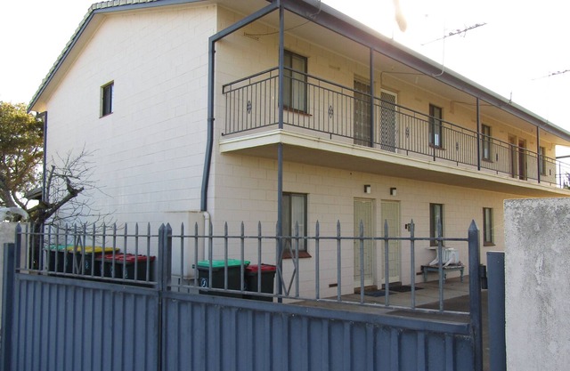 Tower View - short walk to the beach, linen included 0 Off Peak Special!