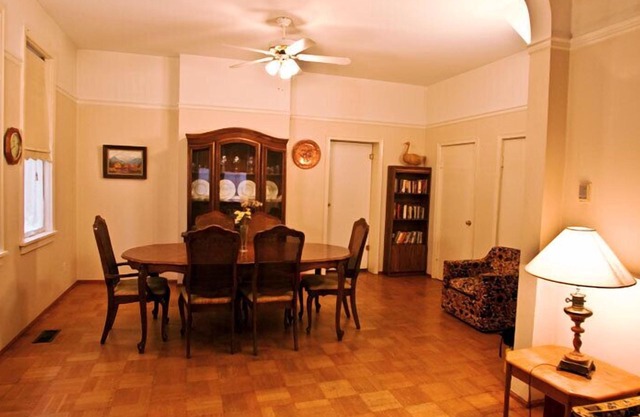 Towle House 1006