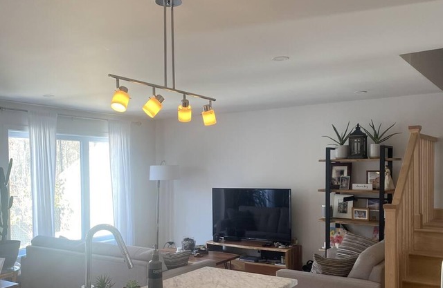 Townhouse in Ile Perrot