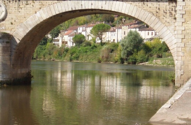 Casa de pueblo en pueblo con vistas populares río Dordogne