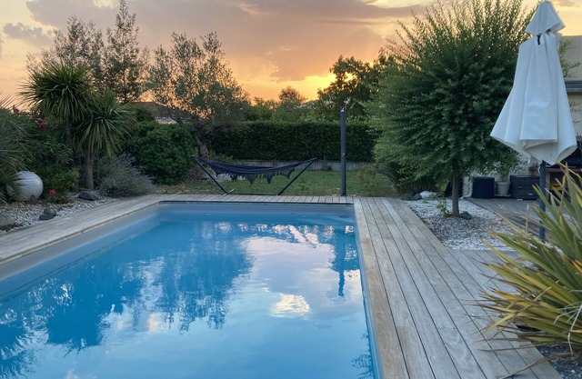 Town house with pool and garden, close to the golf course