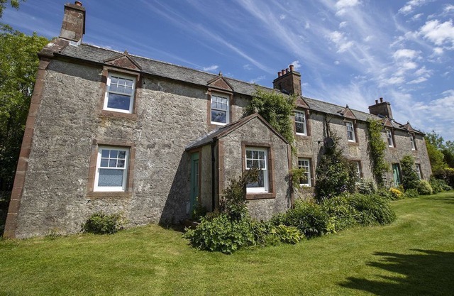 Townhead Farmhouse - a house that sleeps 8 guests in 4 bedrooms