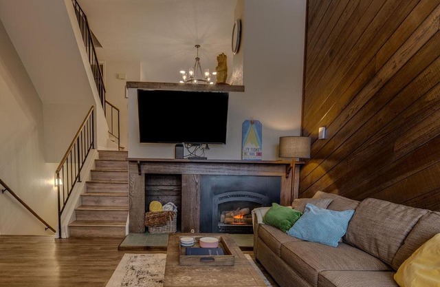 Townhome Four O'Clock