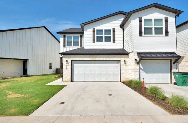 Townhome Minutes from Tarleton!