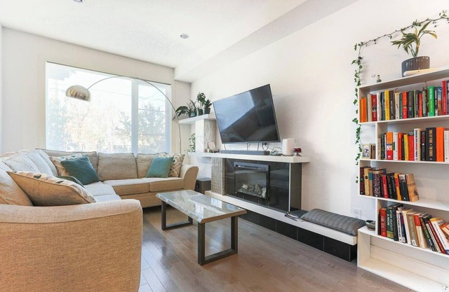 Townhome off of Whyte Avenue