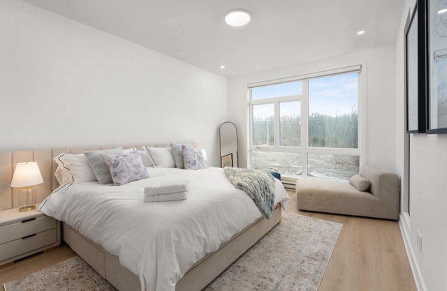 Townhome with Spa in Mirabel - 4