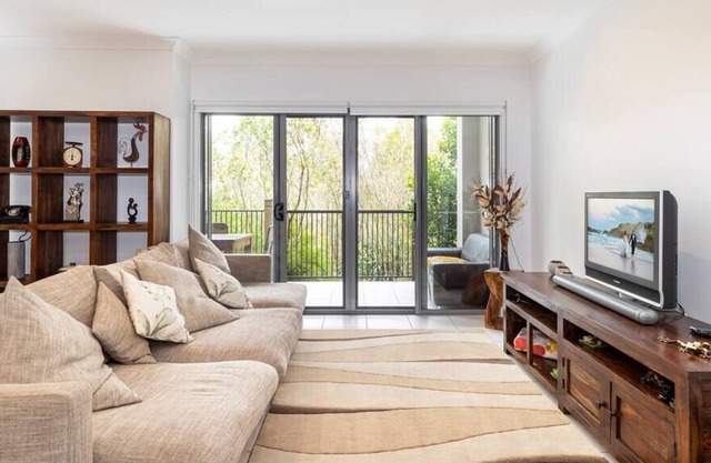 Townhouse Birtinya 1km to Hospital 5 mins to Beach