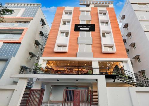 Townhouse Madiwala Lake Park