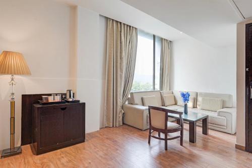 Townhouse Oak Agra Fort Formerly BB Grand