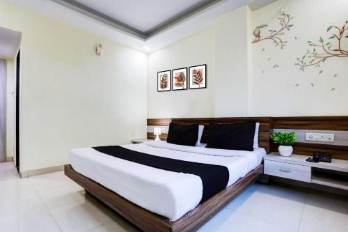 Townhouse Oak Hoshangabad Capital Mall