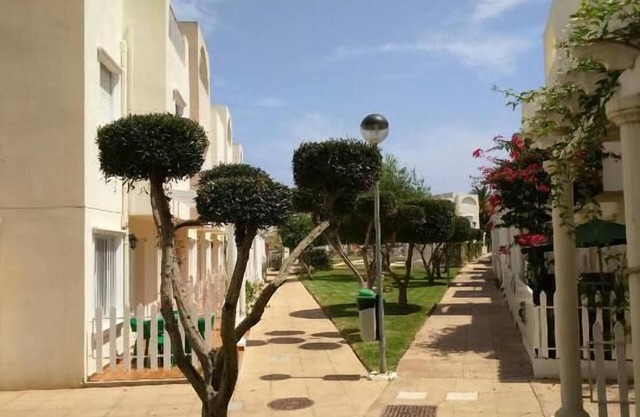 Casa Adosada A Poca Distancia De La Playa Con Dos Piscinas Comunitarias