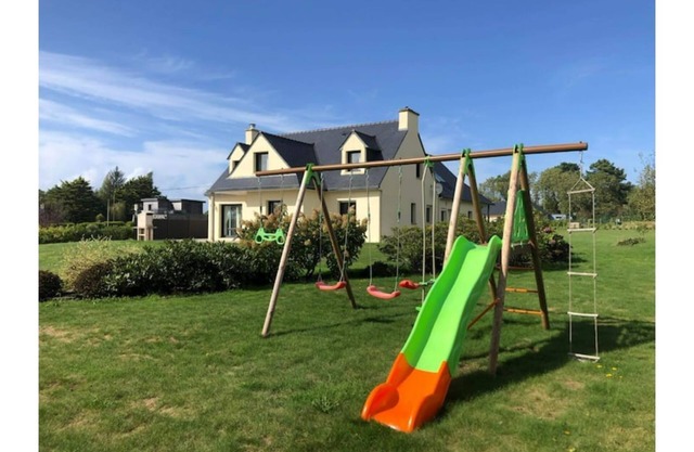 Très Belle Maison Avec spa , Petite vue mer