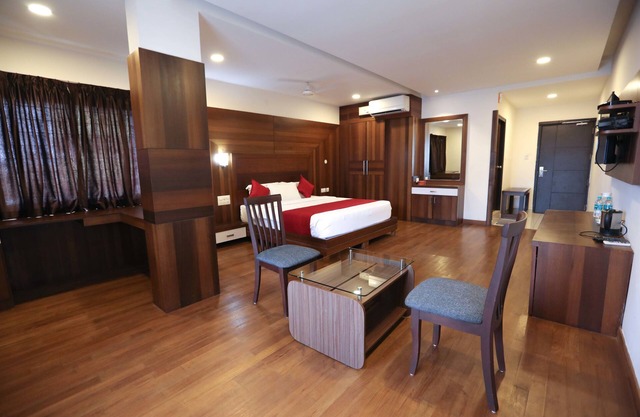 Traders Hotel