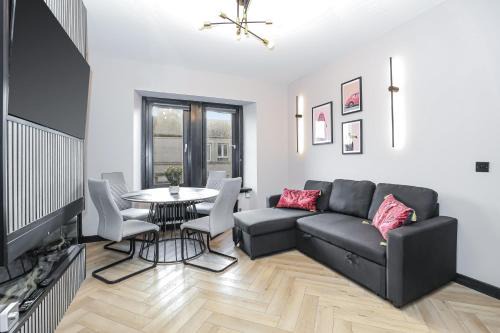Traditional 1-Bed Edinburgh Apt