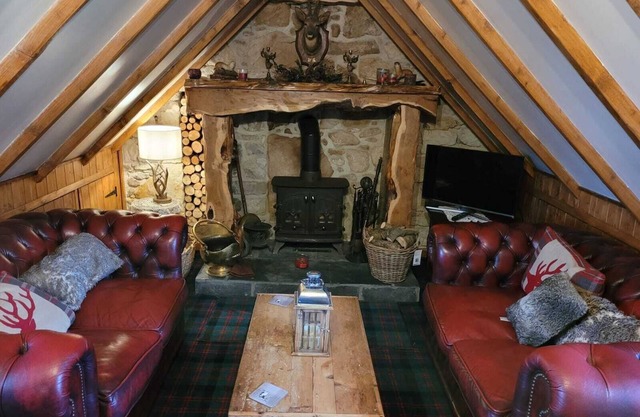 Traditional 2-Bed Cottage in Dalry