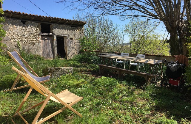 Casa Rural Tradicional y Orgánica en el Valle de la Tude – Naturaleza, Confort y Relax