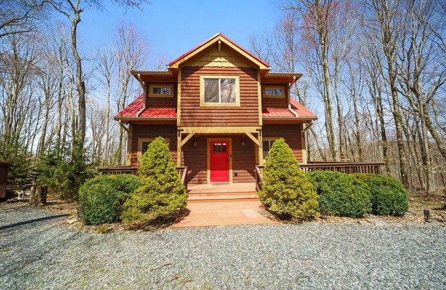 Traditional Cabin with Lots of Space