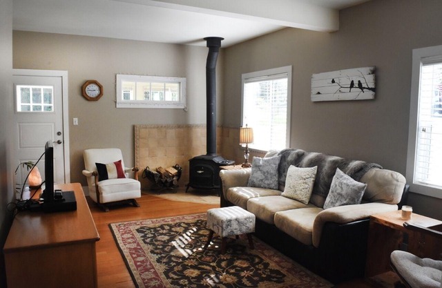 Traditional cottage in a very quiet rural area close to town.