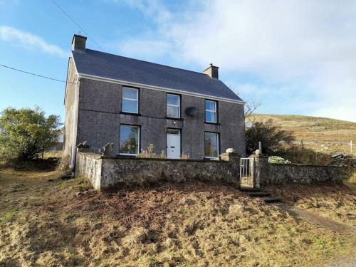 Traditional Countryside Farmhouse