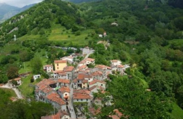 días de fiesta mansión en pequeño pueblo rural de la Toscana