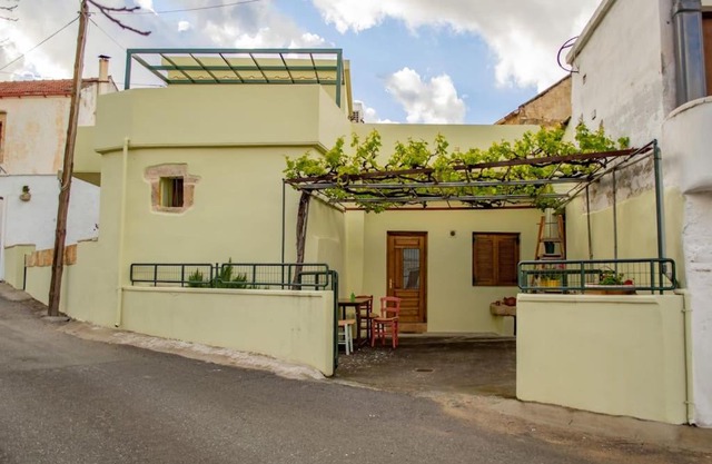Traditional house in Fres
