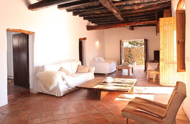 Finca tradicional de Ibiza: a solo 8 minutos del pueblo y las mejores playas