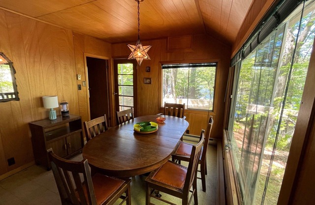 Traditional Lake Muskoka Cottage