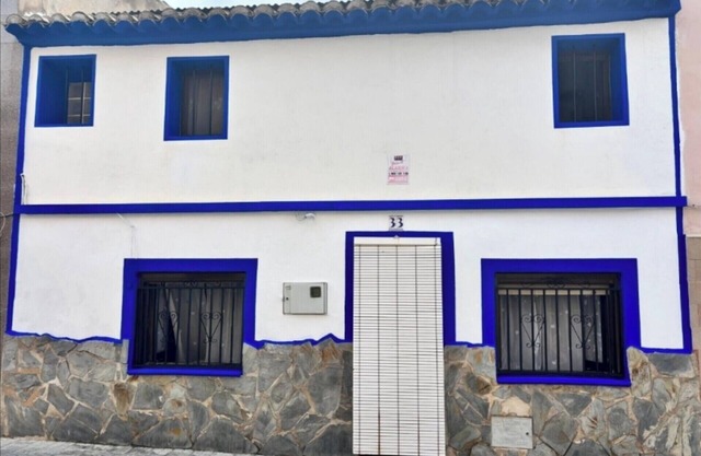 CASA DE PUEBLO TRADICIONAL ESPAÑOLA INTERIOR SAX ALICANTE. DORMITORIO 6 CAMAS WIFI