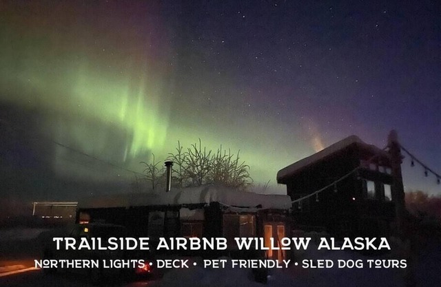Trailside Alaska - King, Wifi, Shower, Kitchen/Coffee, Deck