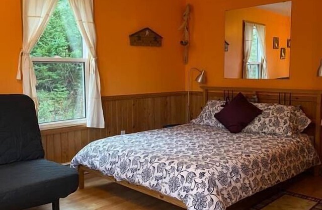 Trailside Cottage #3