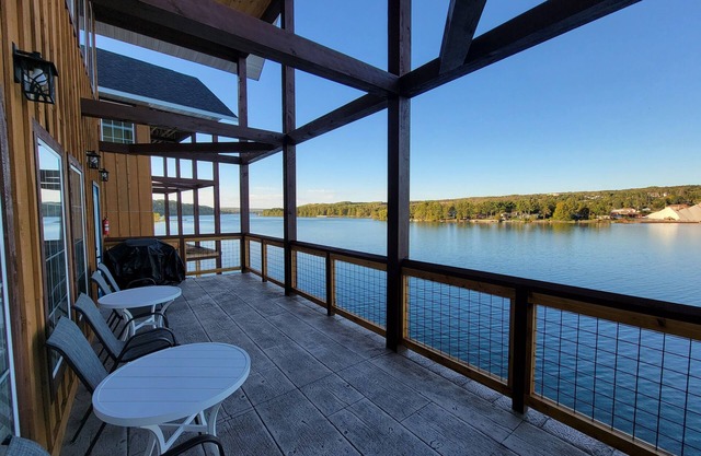 Trailside Fun River Cabin 21B