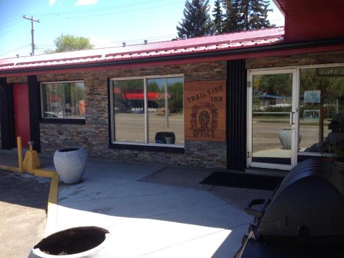 Trailside Inn