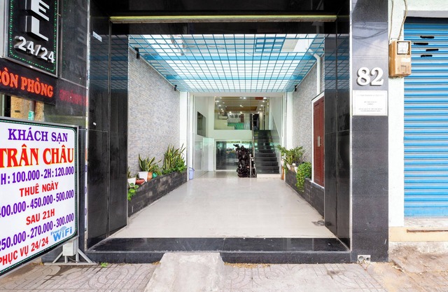 Tran Chau Hotel Q4 SG - by BAY LUXURY