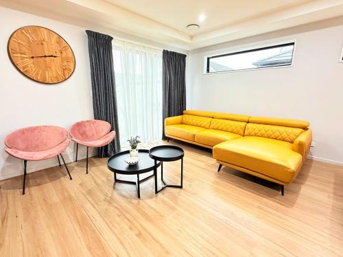 Tranquil 4 Bed Family Retreat 5Min To Airport