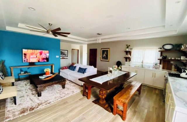 Tranquil and Friendly Village. Fully furnished w/ AC & onsite manager.