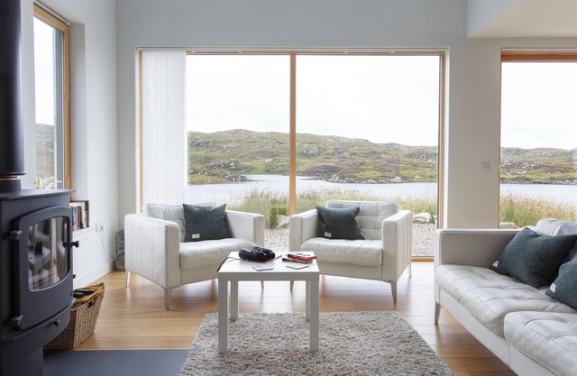 Tranquil and luxury loch-side retreat. Exceptionally well-appointed island home