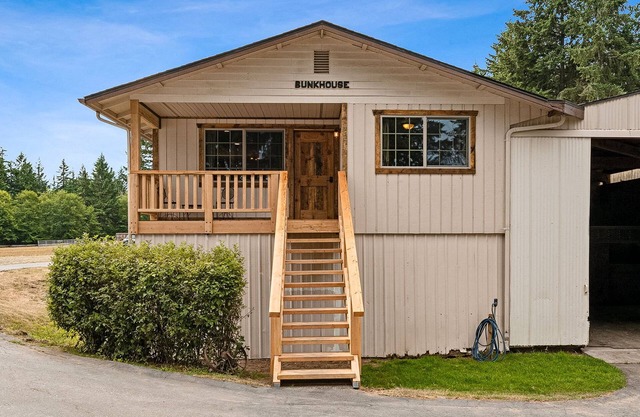 Tranquil Bunkhouse Apartment at Lazy K Stables