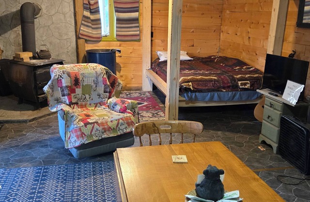Tranquil cabin with WiFi in charming Wisdom,MT.nThe peace of mind is so quiet