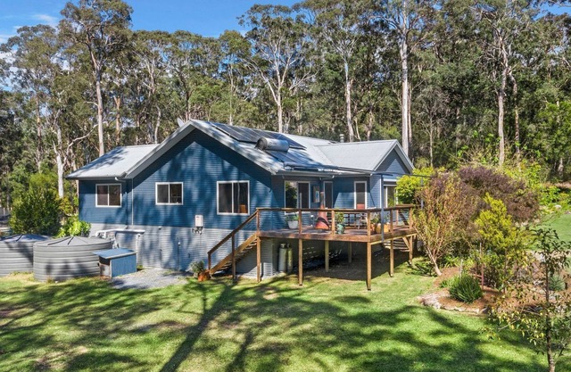 Tranquil eco costal bush retreat