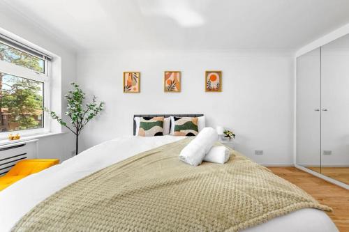 Tranquil Escape In Hertfordshire, Free Parking, 2 Bed, 2 Bath, Sleeps 6