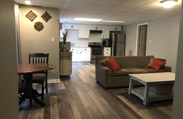 Tranquil Escape ~ Modern 1BD Suite en Greenway