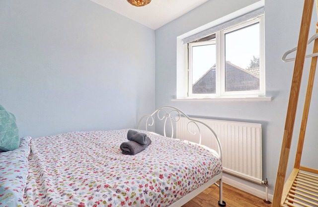 Tranquil Garden Retreat in Buckhurst Hill